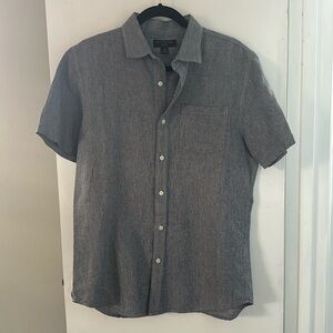 Men’s Medium Banana Republic Linen Shirt